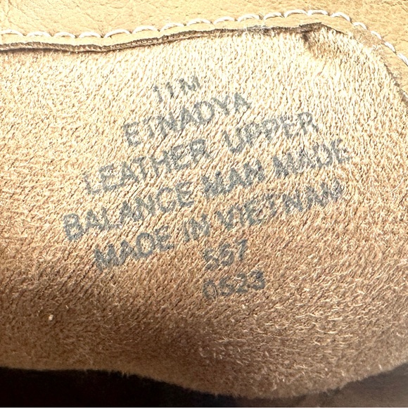 Earth Etnadya Women Size 11 Brown Suede Ankle Boot Ruched Double Zip Heel Pull - Picture 9 of 9